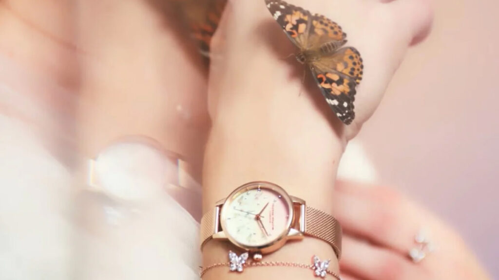 Olivia Burton: Mari Bernostalgia Dengan Tren Motif Kupu-kupu